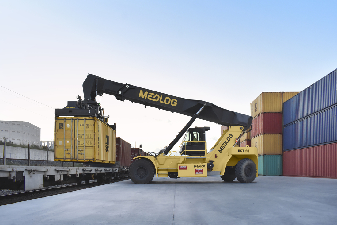 Connecting Supply Chains by Rail